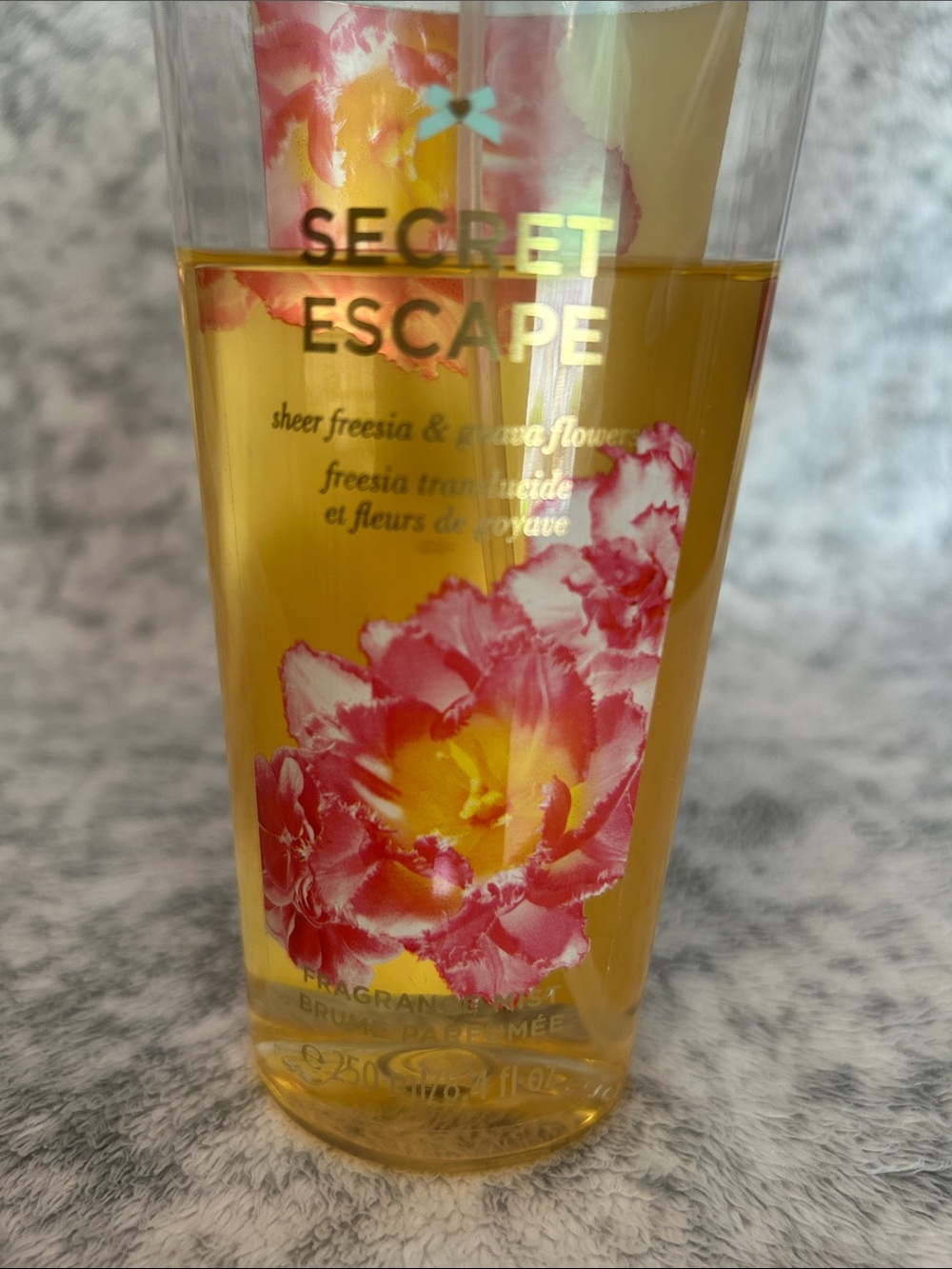 Victoria's Secret “Secret Escape” Body Mist - Picture 4 of 4